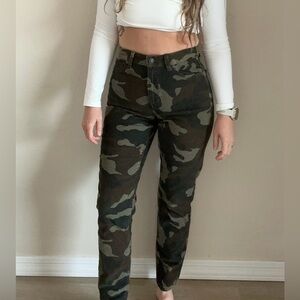 American Eagle Outfitters Camouflage Mom Jeans